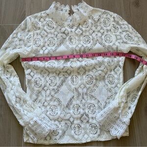 Elegant Lace Long Sleeve Top